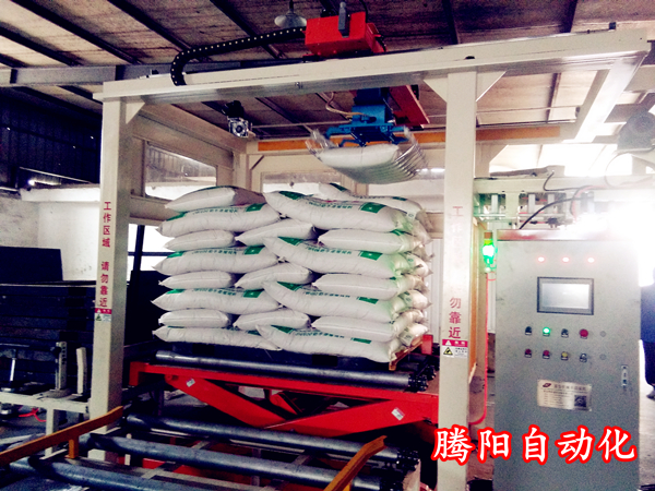 騰陽全自動碼垛機(jī)器人的特點(diǎn)